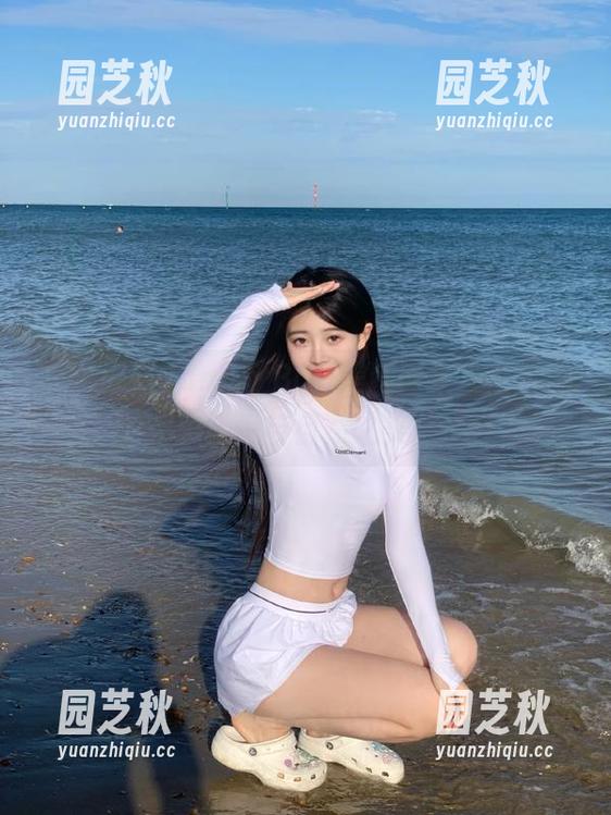 免费欣赏Candy Ball美腿图集，展示她的完美比例与自然之美！.txt